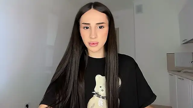 Kim Oberlin  online show from 03-27-26, 12:05