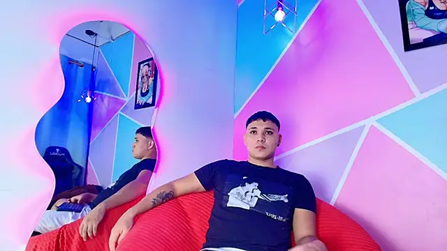 couple lovelyds online show from 11-06-25, 08:54