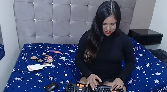 stephanieross202cl online show from 01-07-25, 09:18