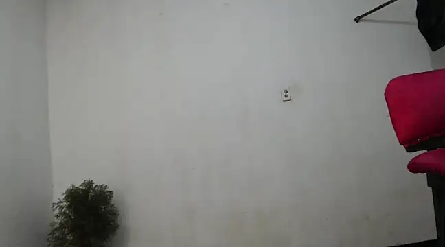 Snapshot of fernandez_latinblackk chatting on 12-22-24, 06:06 fernandez latinblackk online show from 12-22-24, 06:06