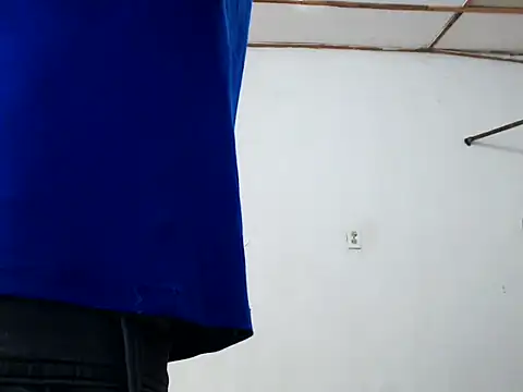 Snapshot of fernandez_latinblackk chatting on 01-31-25, 02:37 fernandez latinblackk online show from 01-31-25, 02:37