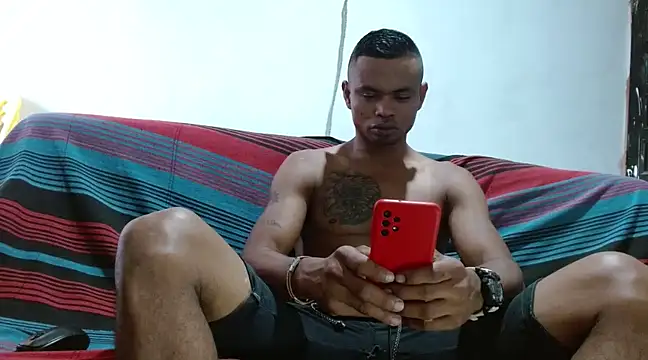 Snapshot of fernandez_latinblackk chatting on 03-19-25, 10:31 fernandez latinblackk online show from 03-19-25, 10:31