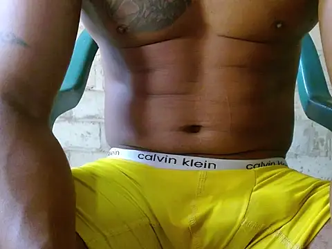 Snapshot of fernandez_latinblackk chatting on 09-13-25, 04:29 fernandez latinblackk online show from 09-13-25, 04:29