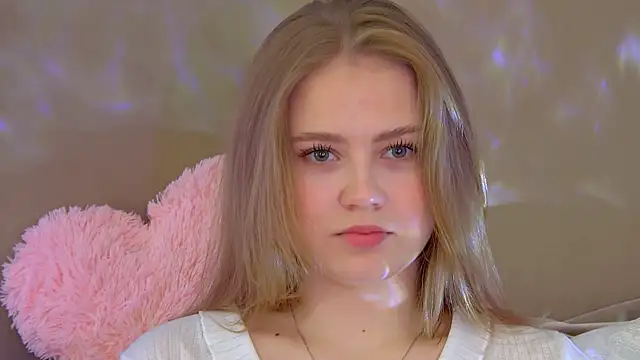 SelinSwarovski online show from 09-30-25, 05:51