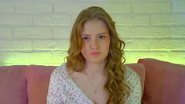 SelinSwarovski online show from 03-21-26, 04:10