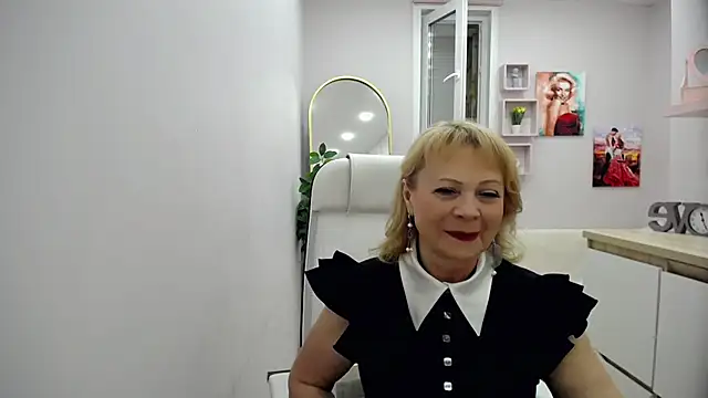 Milla Cutie18 online show from 05-27-26, 05:04