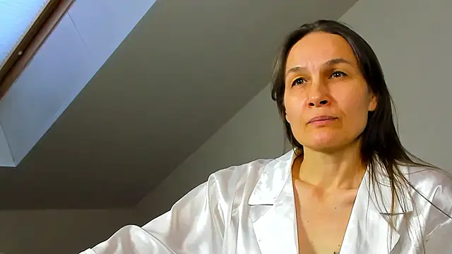 Lillian White online show from 02-01-25, 10:26