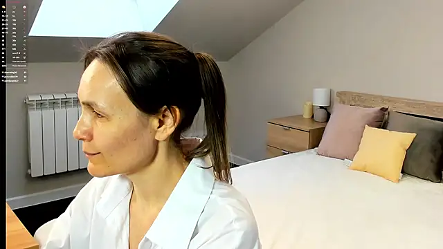 Lillian White online show from 02-22-25, 07:34