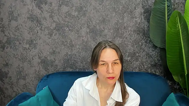 Lillian White online show from 03-21-25, 09:01