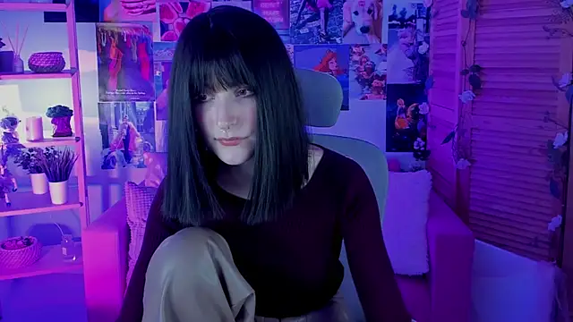 Snapshot of LuxRayi chatting on 03-22-25, 08:59 LuxRayi online show from 03-22-25, 08:59