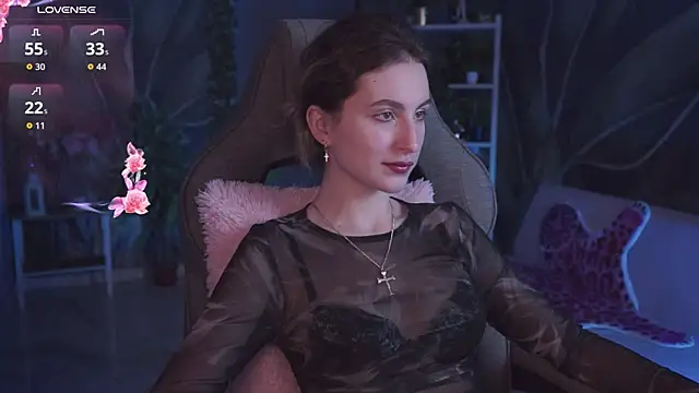 Snapshot of LuxRayi chatting on 01-14-26, 05:57 LuxRayi online show from 01-14-26, 05:57