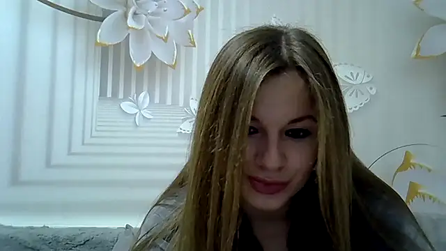 Snapshot of TinaFun4u chatting on 12-13-24, 09:41 TinaFun4u online show from 12-13-24, 09:41