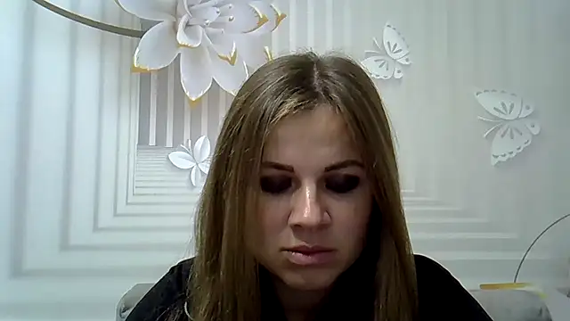 Snapshot of TinaFun4u chatting on 11-15-25, 08:27 TinaFun4u online show from 11-15-25, 08:27