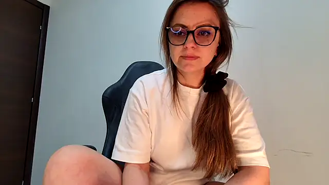 Eelleen online show from 05-26-26, 12:12