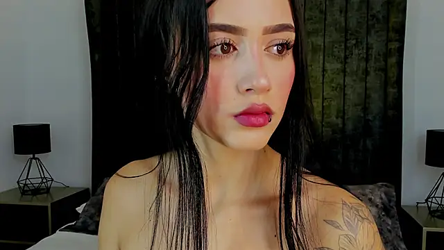 Snapshot of NataGarcia chatting on 12-16-24, 02:38 NataGarcia online show from 12-16-24, 02:38