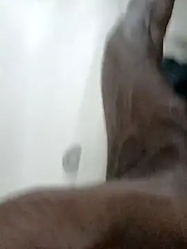 Snapshot of ElJudah7 chatting on 09-24-25, 04:10 ElJudah7 online show from 09-24-25, 04:10