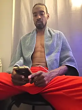 Snapshot of ElJudah7 chatting on 11-04-25, 01:10 ElJudah7 online show from 11-04-25, 01:10