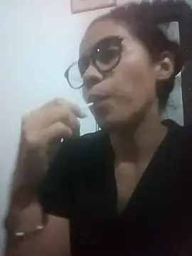 02julieta online show from 12-18-24, 02:42