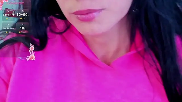 Snapshot of elissa_iris chatting on 10-11-25, 02:44 elissa iris online show from 10-11-25, 02:44