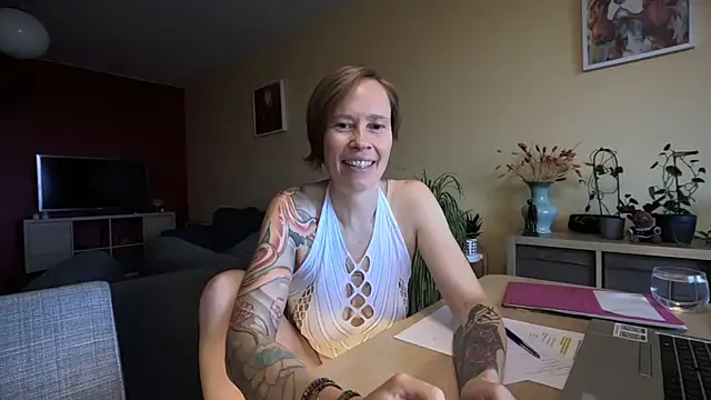 SexyExclusiveflower online show from 10-10-25, 07:07