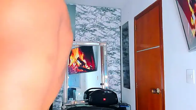 Owen Muzcle online show from 02-08-25, 02:36