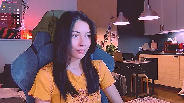 KatiKate online show from 10-27-25, 06:12