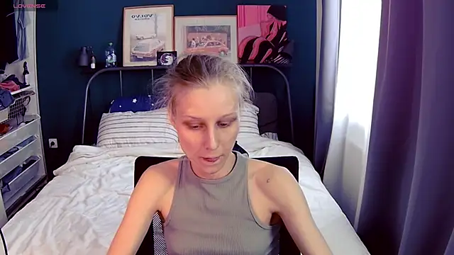 KatiKate online show from 06-06-26, 02:33