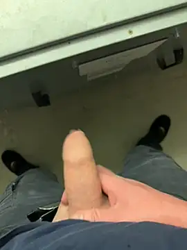 Snapshot of Abenteuerman chatting on 12-09-24, 11:58 Abenteuerman online show from 12-09-24, 11:58