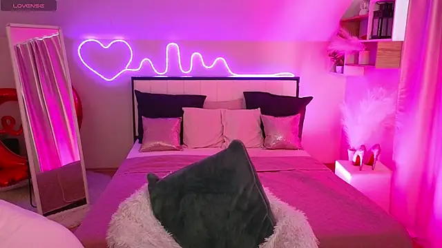 Snapshot of BattyMelody chatting on 02-23-26, 01:19 BattyMelody online show from 02-23-26, 01:19