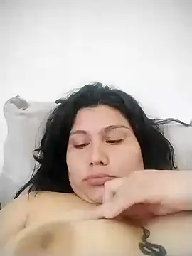 Snapshot of Marilin_Jessie chatting on 12-22-24, 05:32 Marilin Jessie online show from 12-22-24, 05:32