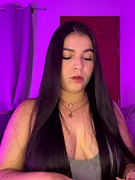 Blancanievess online show from 11-17-25, 02:39