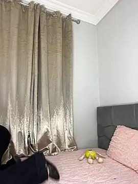 Meryem Queen online show from 05-13-26, 01:58