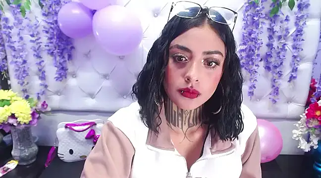 Snapshot of Lovely_celeste chatting on 01-24-25, 03:43 Lovely celeste online show from 01-24-25, 03:43