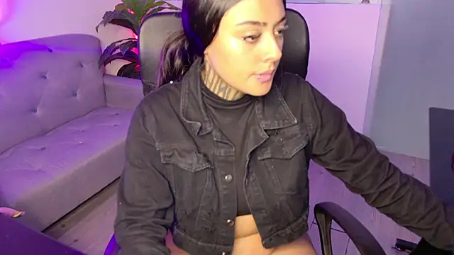 Snapshot of Lovely_celeste chatting on 11-12-25, 02:56 Lovely celeste online show from 11-12-25, 02:56