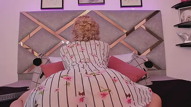 Snapshot of marian_pinzon chatting on 02-07-25, 02:40 marian pinzon online show from 02-07-25, 02:40