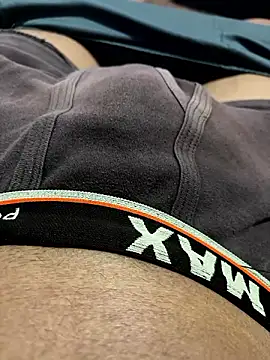 Snapshot of Desiboy___21 chatting on 12-01-24, 04:40 Desiboy 21 online show from 12-01-24, 04:40