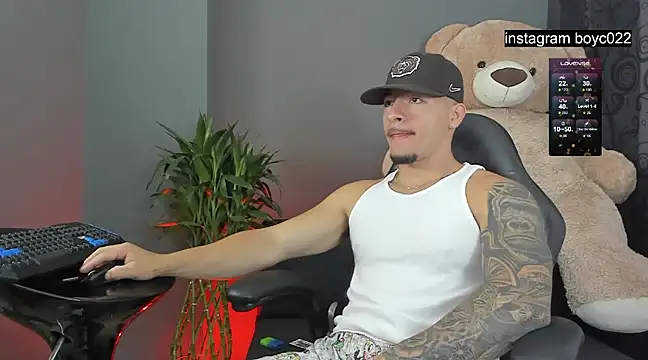 boyc022  online show from 02-17-25, 12:48