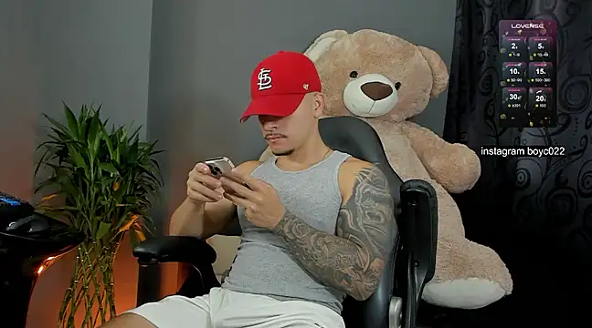 boyc022  online show from 02-21-25, 12:28