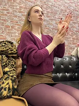  AngelMoon  online show from 11-18-25, 04:06