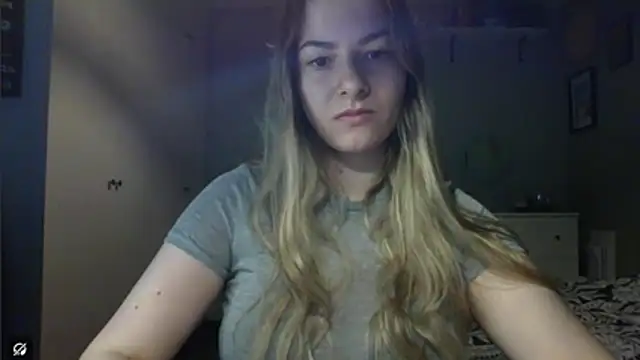 Snapshot of ROSIEx_sweet chatting on 11-12-25, 08:04 ROSIEx sweet online show from 11-12-25, 08:04