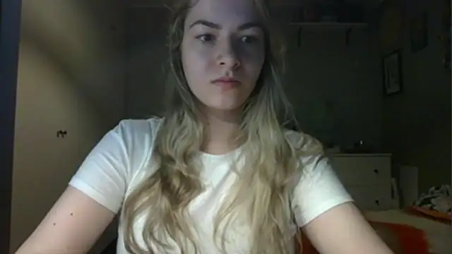 Snapshot of ROSIEx_sweet chatting on 11-21-25, 07:51 ROSIEx sweet online show from 11-21-25, 07:51