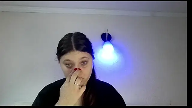 kila lo online show from 02-17-25, 01:21