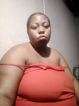 Snapshot of bustyboobs6 chatting on 10-24-25, 04:36 bustyboobs6 online show from 10-24-25, 04:36