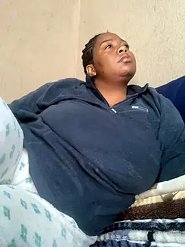 Snapshot of bustyboobs6 chatting on 11-15-25, 08:44 bustyboobs6 online show from 11-15-25, 08:44