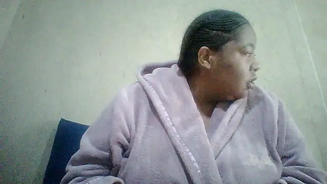 Snapshot of bustyboobs6 chatting on 12-14-25, 07:58 bustyboobs6 online show from 12-14-25, 07:58