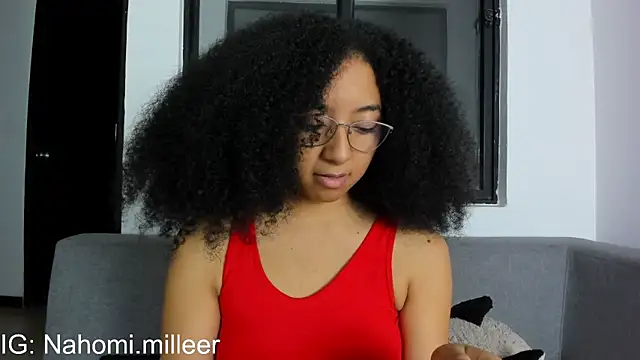 Snapshot of NAHOMI_MILLER chatting on 12-21-25, 11:12 NAHOMI MILLER online show from 12-21-25, 11:12