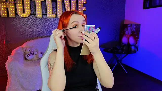 Snapshot of AliceBYKiss chatting on 01-22-25, 06:20 AliceBYKiss online show from 01-22-25, 06:20