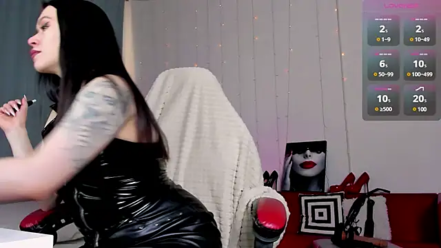 Vanessa Ives  online show from 03-11-25, 05:49