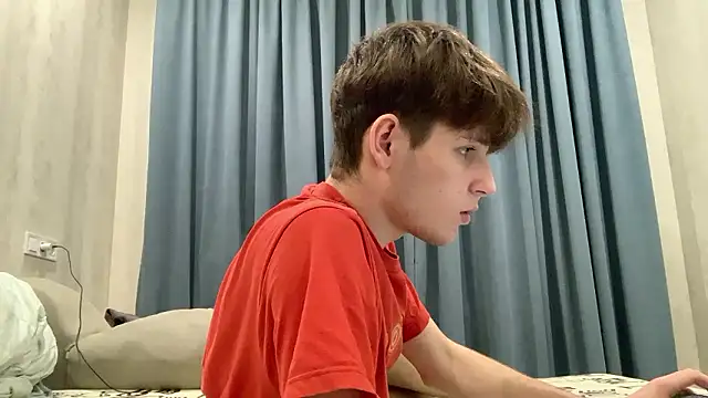 Snapshot of cutie_guys chatting on 12-08-24, 04:39 cutie guys online show from 12-08-24, 04:39