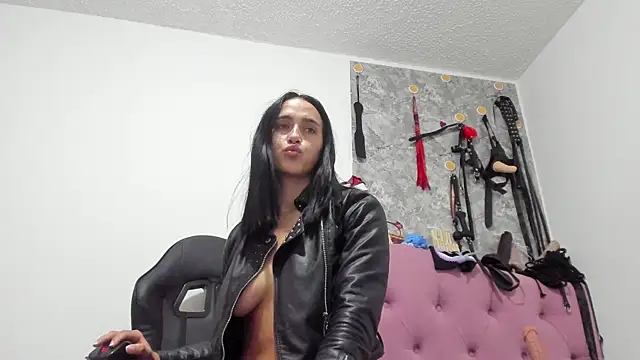 Evil sammy online show from 11-25-25, 08:53